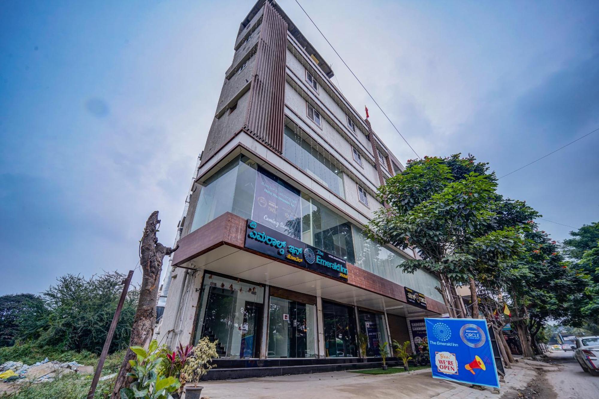 The Emerald Inn Bangalore Esterno foto