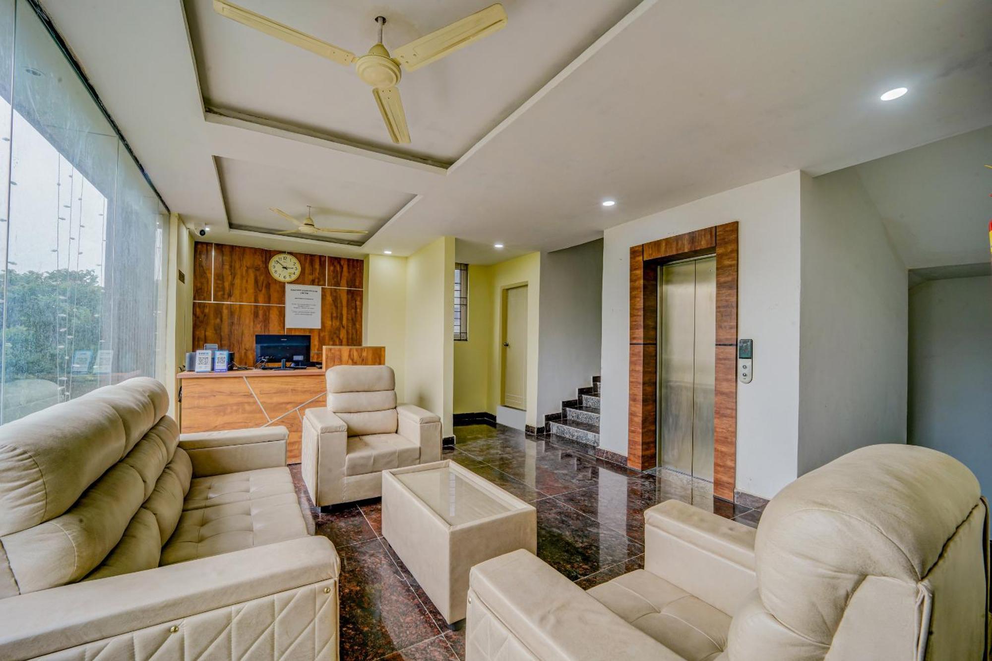 The Emerald Inn Bangalore Esterno foto