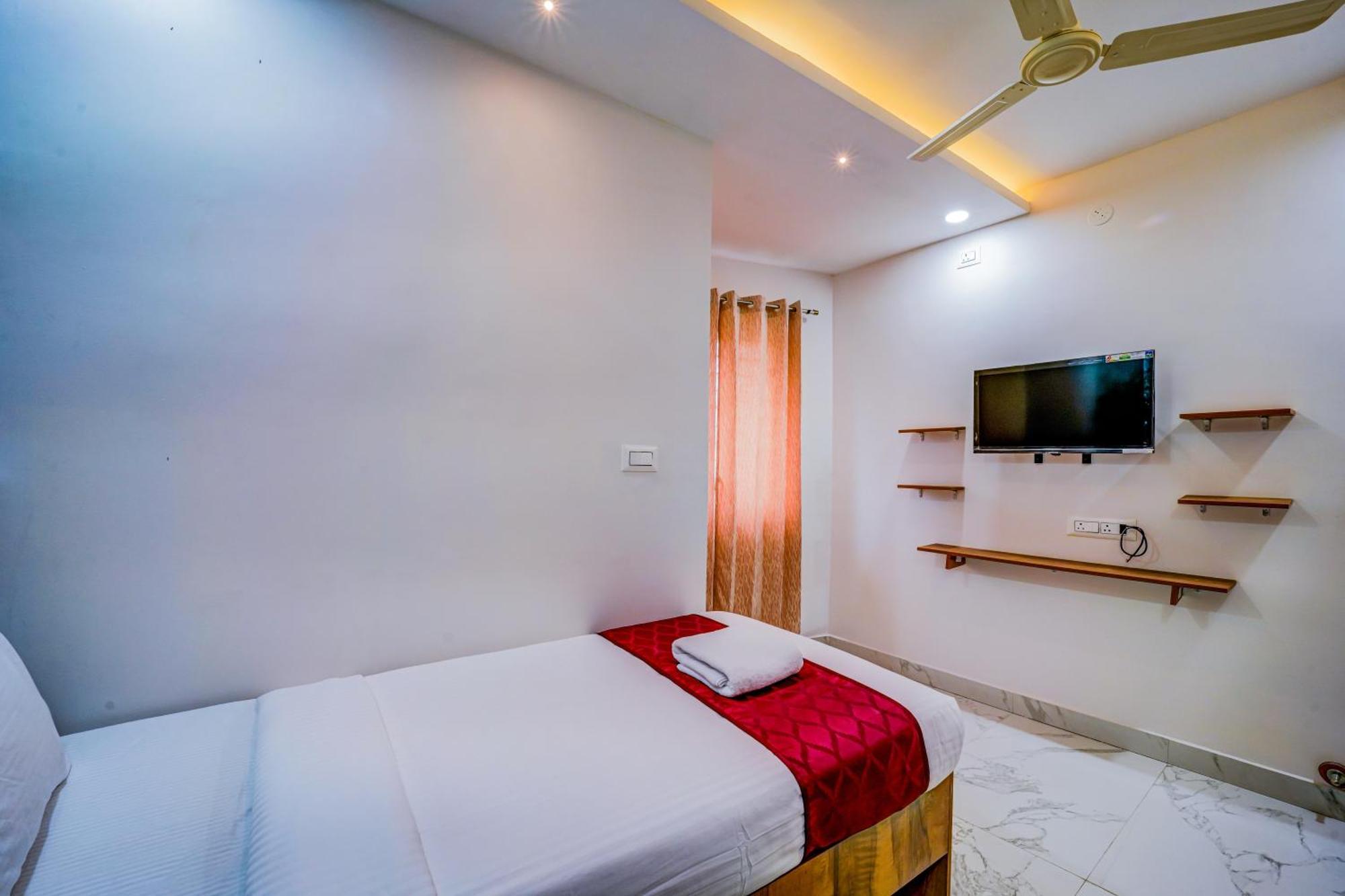 The Emerald Inn Bangalore Esterno foto